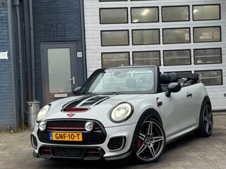 Mini Mini Cabrio 2.0 John Cooper Works Chili | Clima | Camera | CarPlay | Automaat