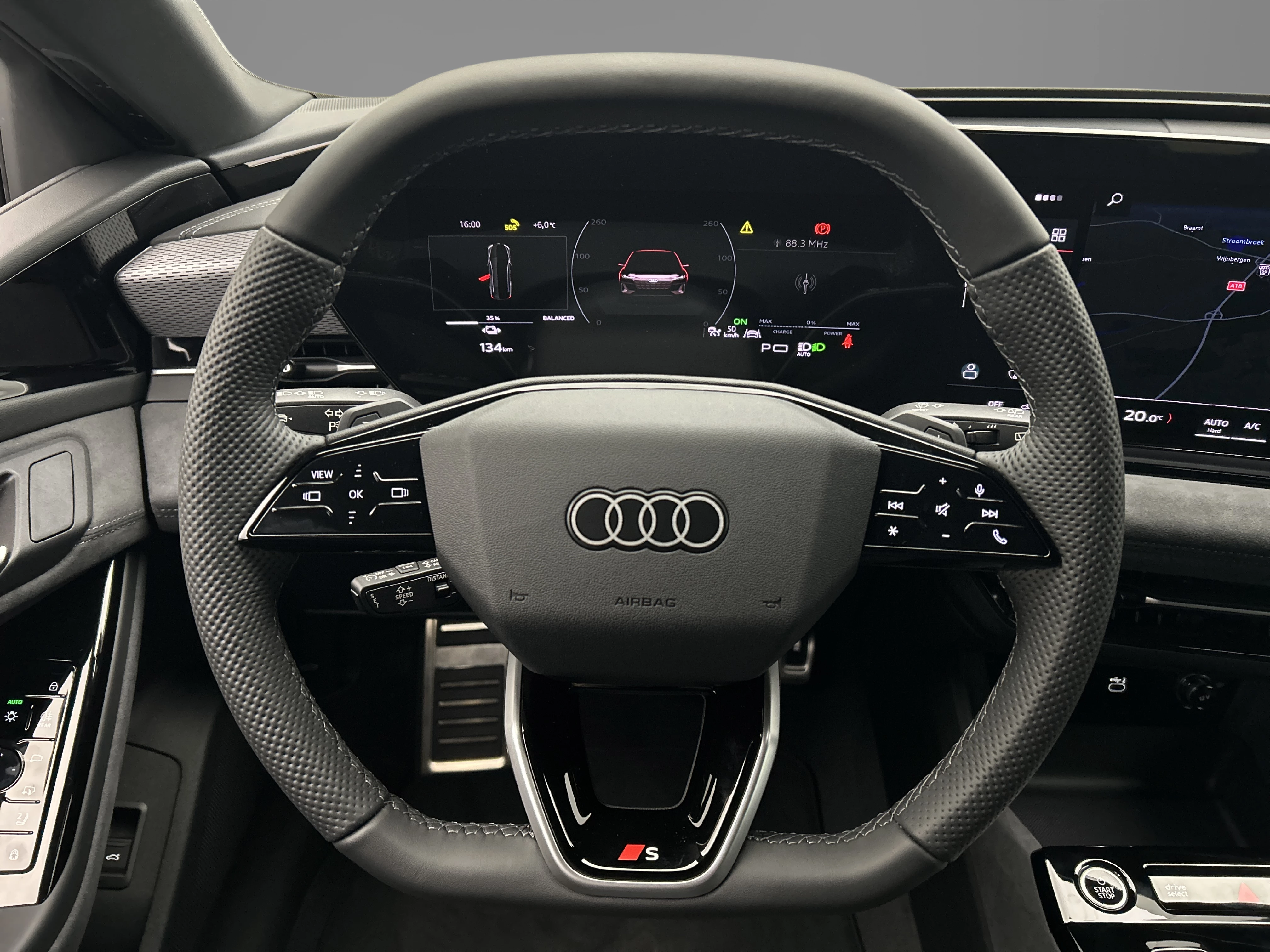 Hoofdafbeelding Audi A6 Avant e-tron