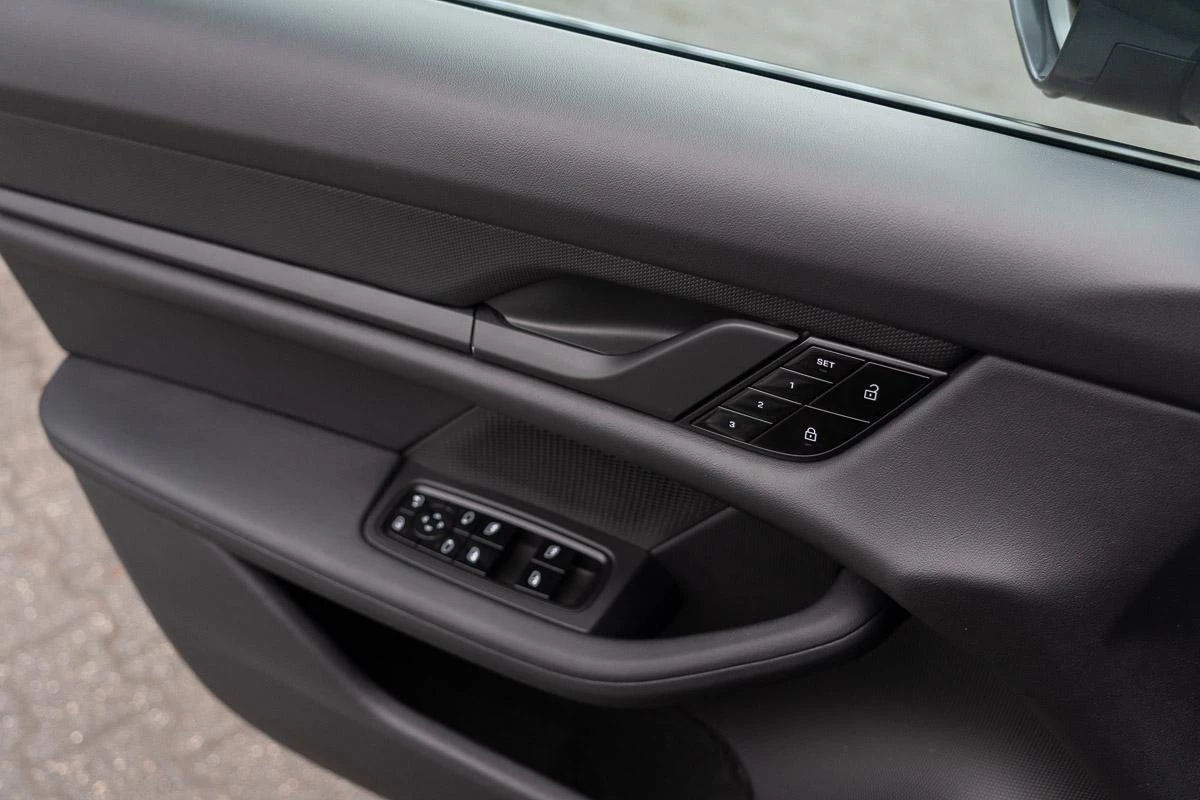 Hoofdafbeelding Porsche Taycan