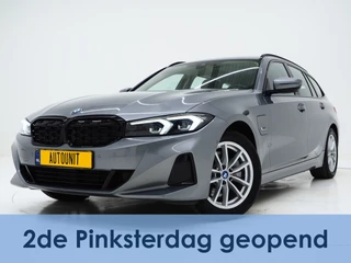 BMW 3 Serie Touring 320e LCI Shadow Line | Nieuw Model | Keyless | Camera | Dodehoekdetectie | Widescreen | Carplay | Cruise | DAB | LED