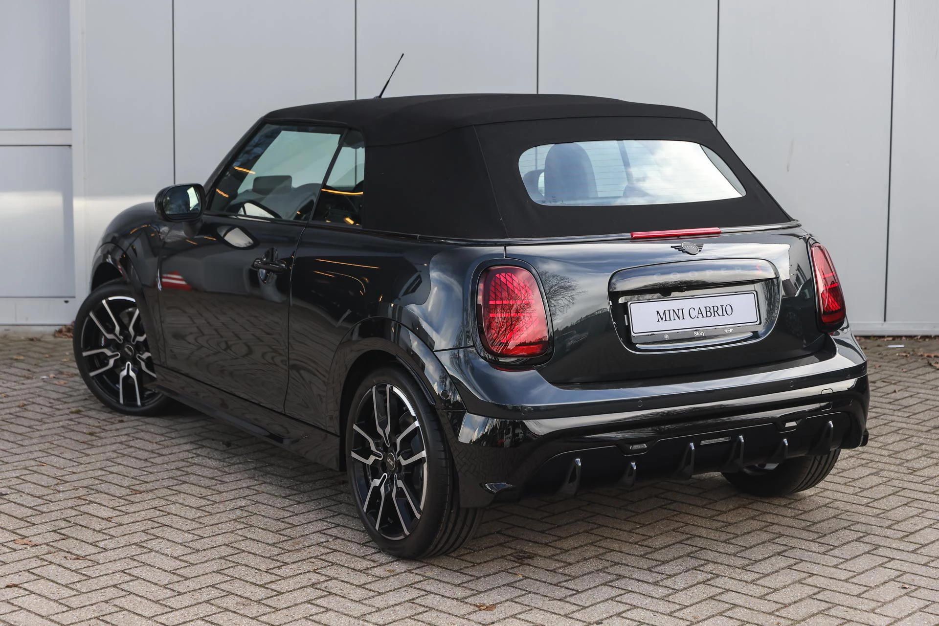 Hoofdafbeelding MINI Cabrio