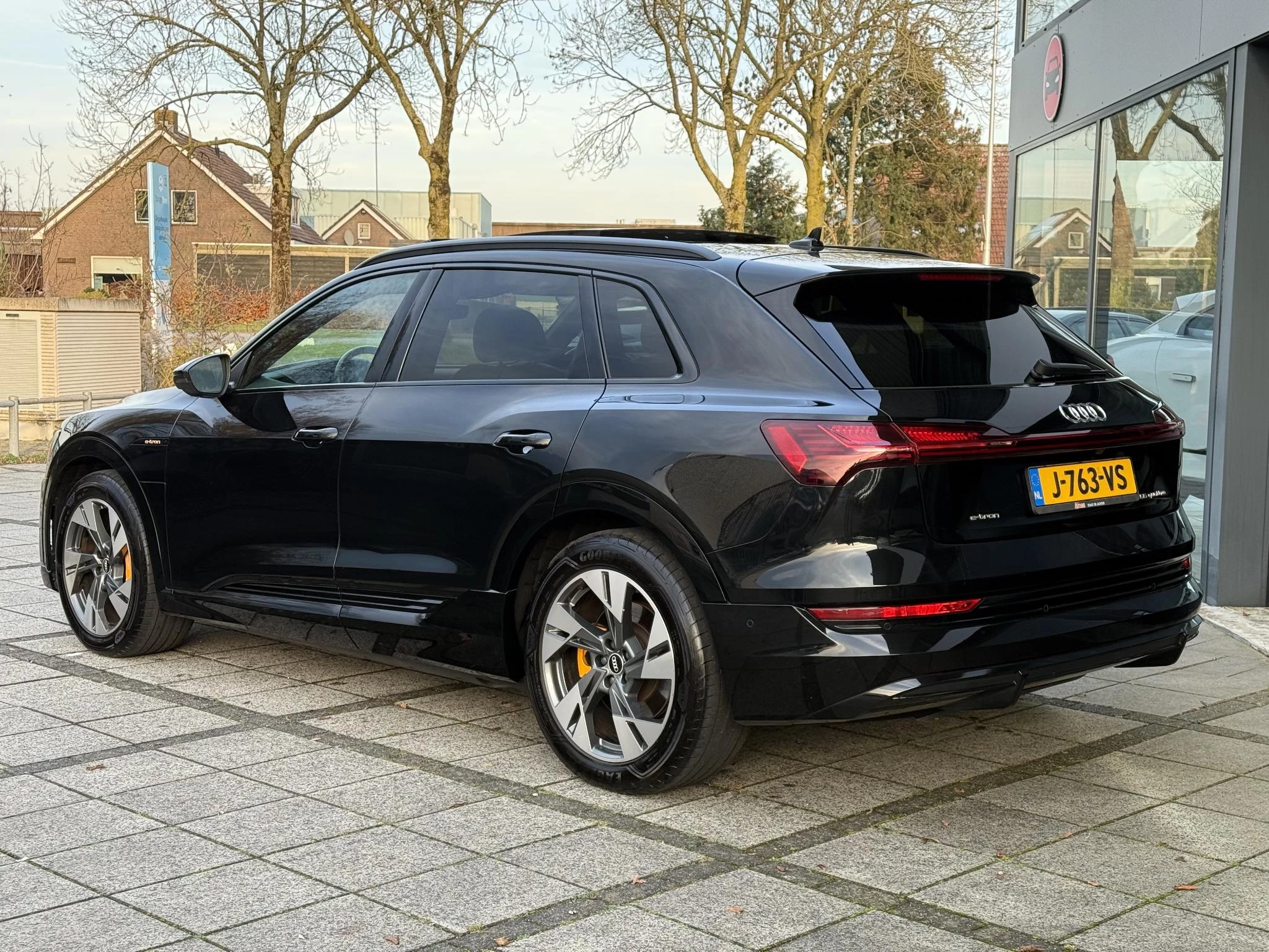 Hoofdafbeelding Audi e-tron