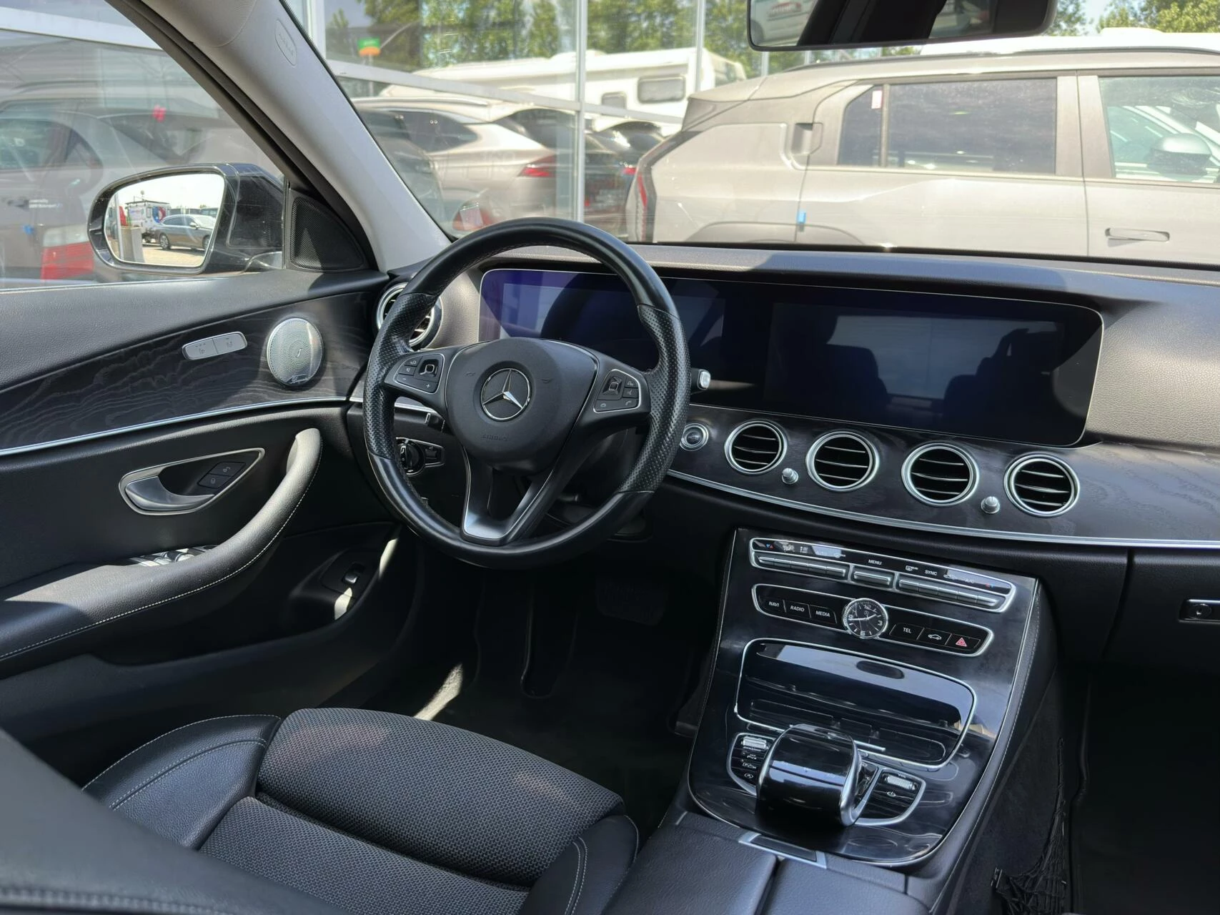 Hoofdafbeelding Mercedes-Benz E-Klasse