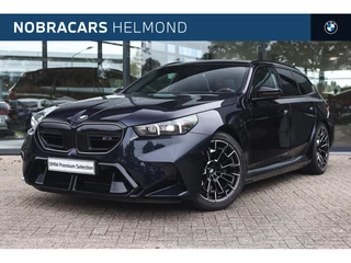 Hoofdafbeelding BMW 5 Serie BMW 5 Serie Touring M5 Automaat / Panoramadak / Trekhaak / Stoelventilatie / Parking Assistant Professional / Bowers & Wilkins / Comfort Access / Adaptieve LED / Live Cockpit Professional