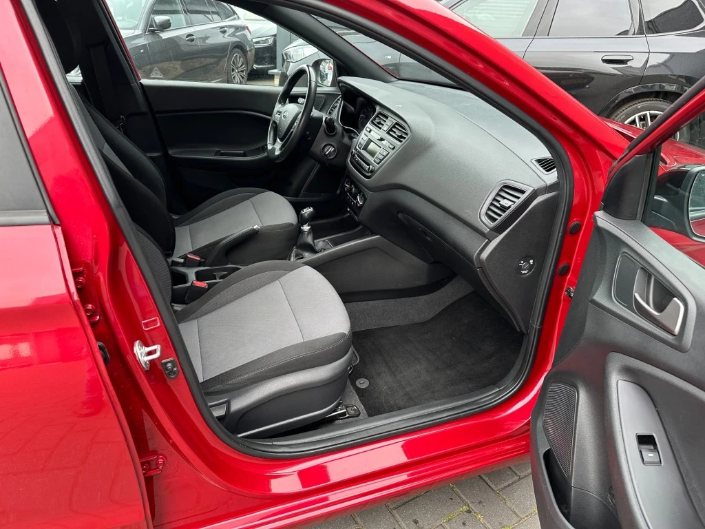 Hoofdafbeelding Hyundai i20