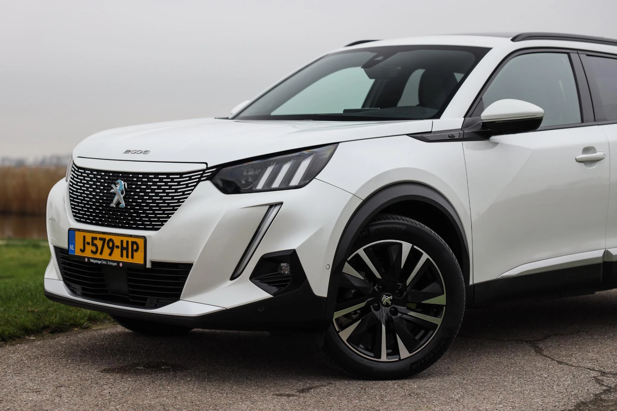 Hoofdafbeelding Peugeot e-2008