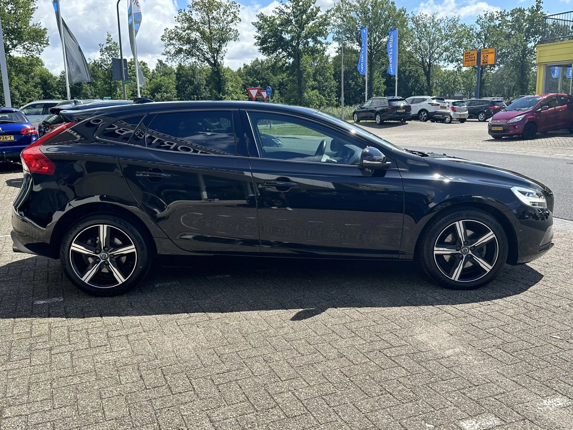 Hoofdafbeelding Volvo V40