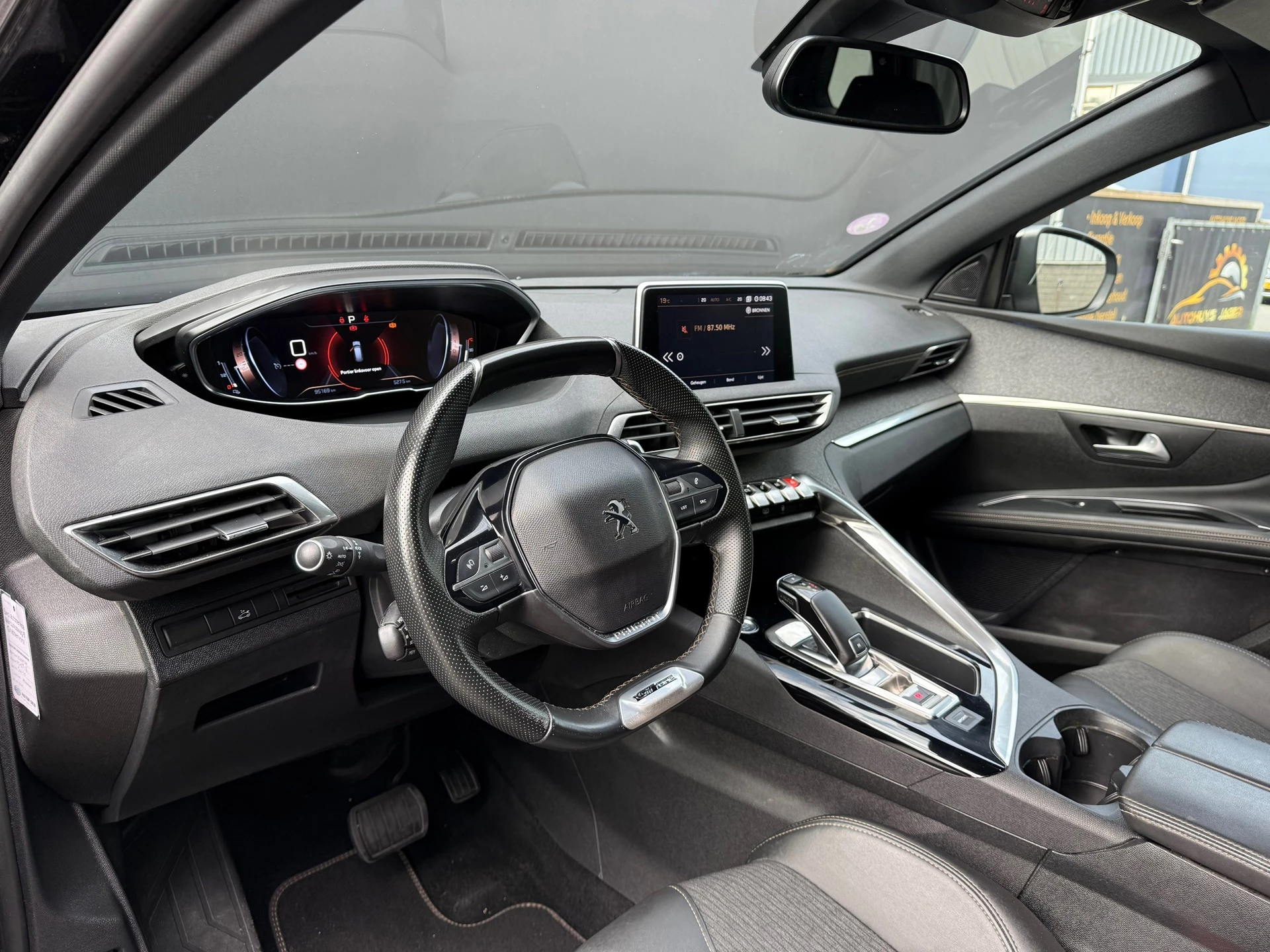 Hoofdafbeelding Peugeot 5008