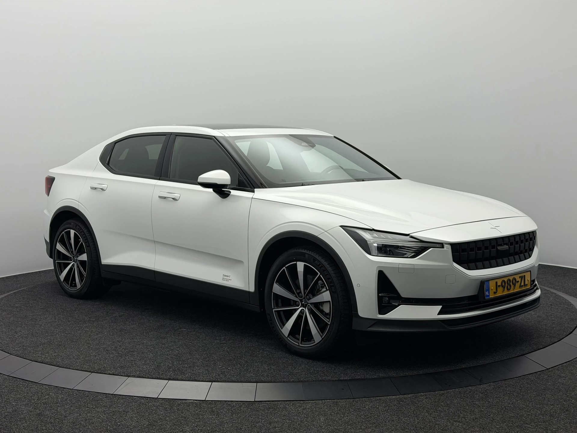 Hoofdafbeelding Polestar 2