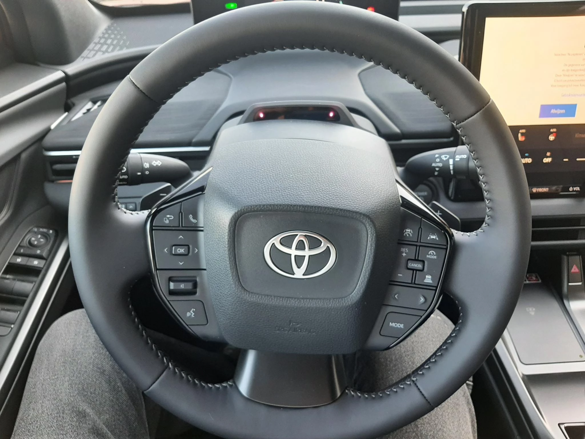 Hoofdafbeelding Toyota C-HR+