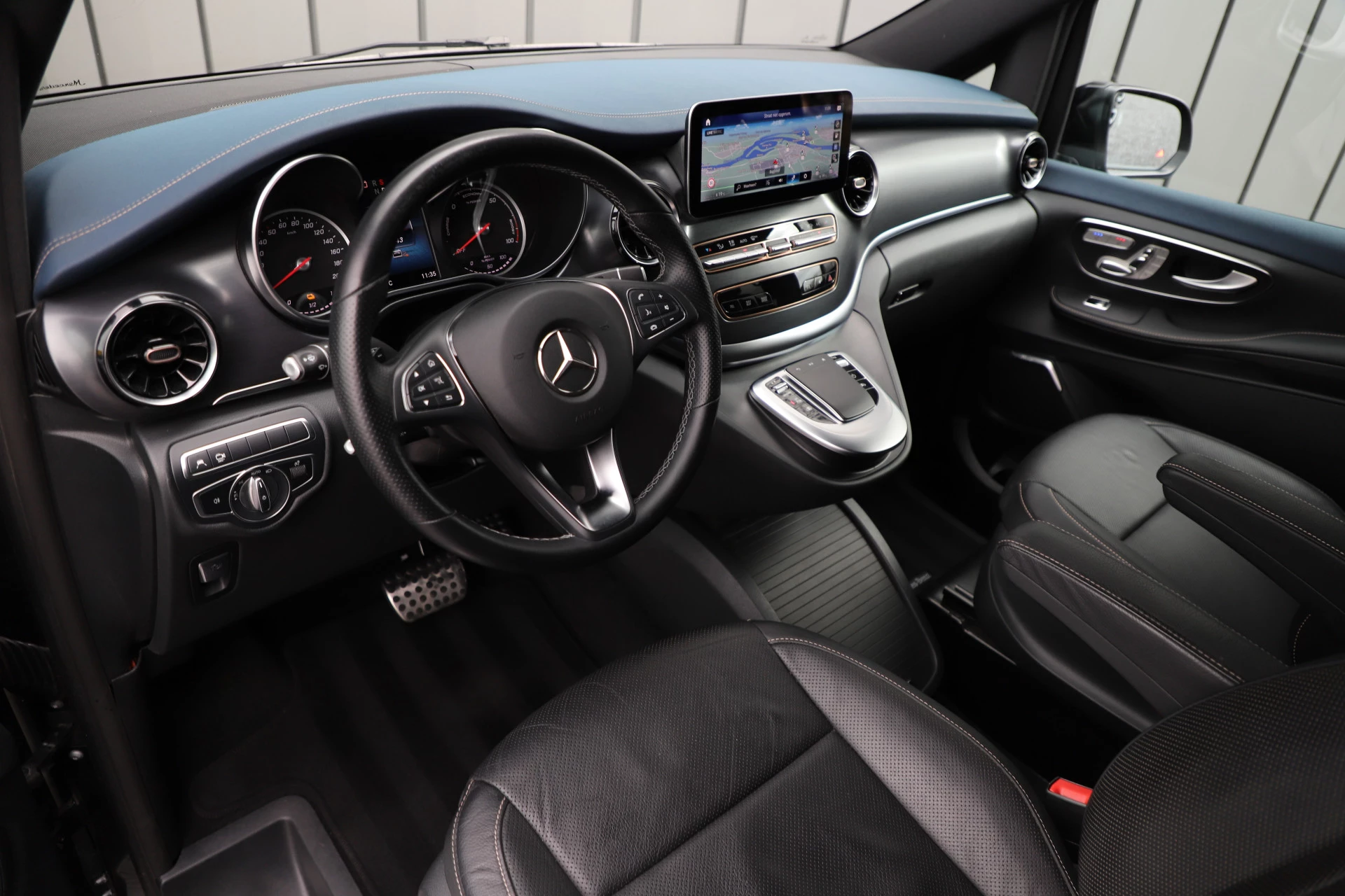 Hoofdafbeelding Mercedes-Benz EQV