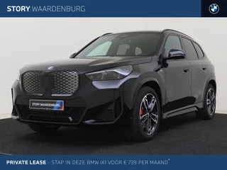 BMW iX1 eDrive20 M Sport / Panoramadak / Trekhaak / Adaptieve LED / M Adaptief onderstel / Comfort Access / Parking Assistant