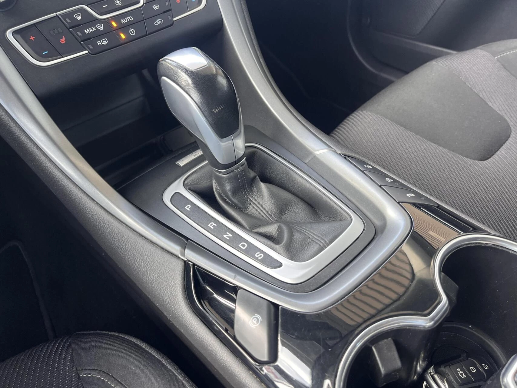 Hoofdafbeelding Ford Mondeo