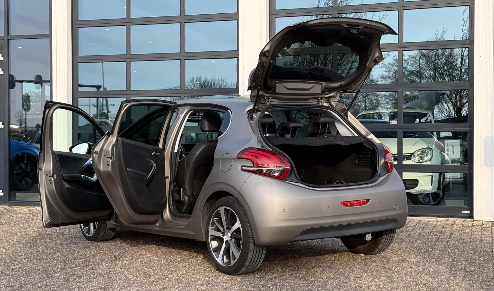 Hoofdafbeelding Peugeot 208