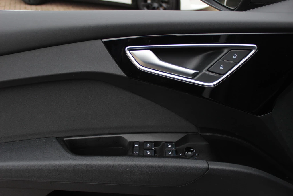 Hoofdafbeelding Audi Q4 Sportback e-tron