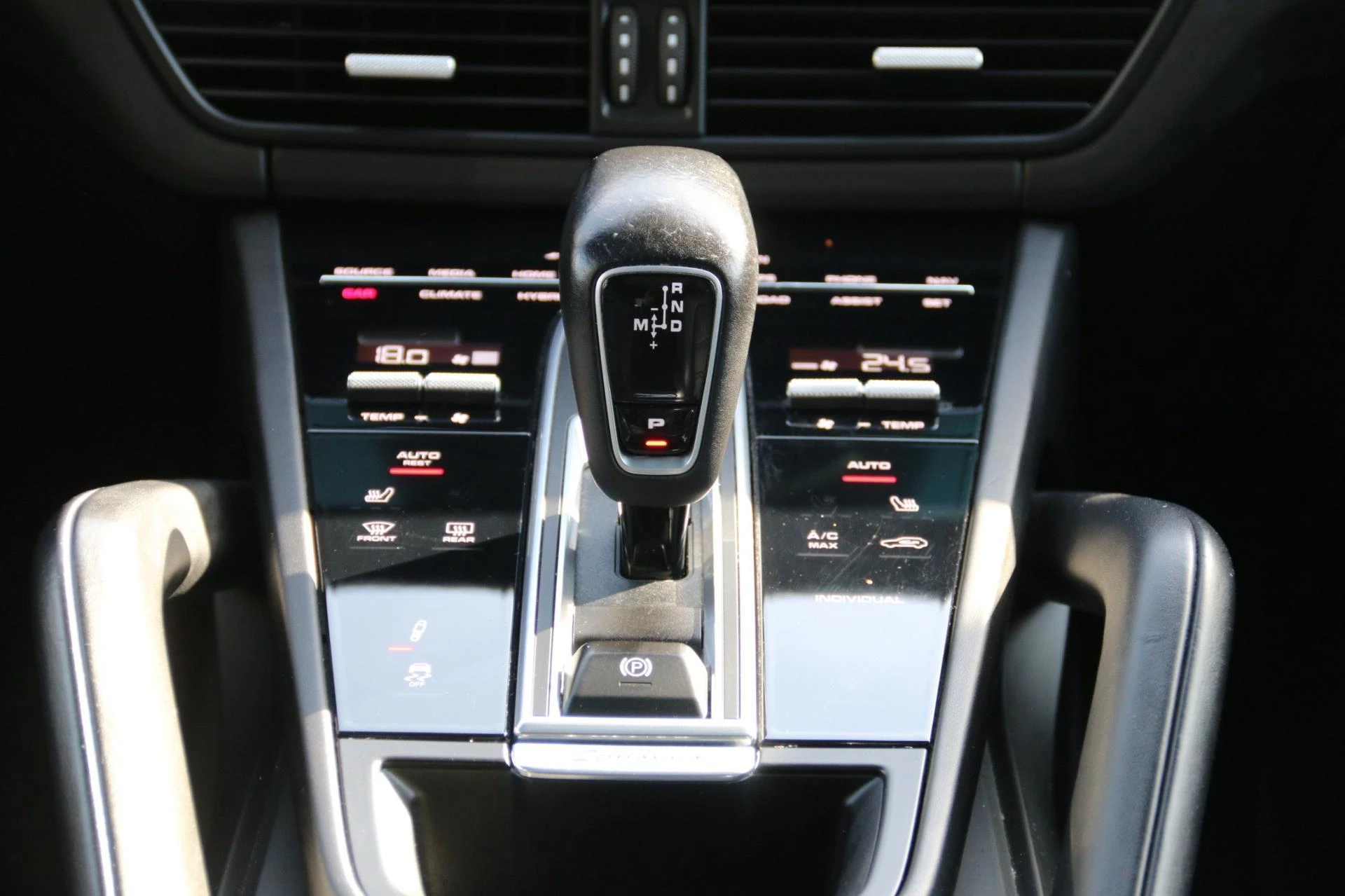 Hoofdafbeelding Porsche Cayenne