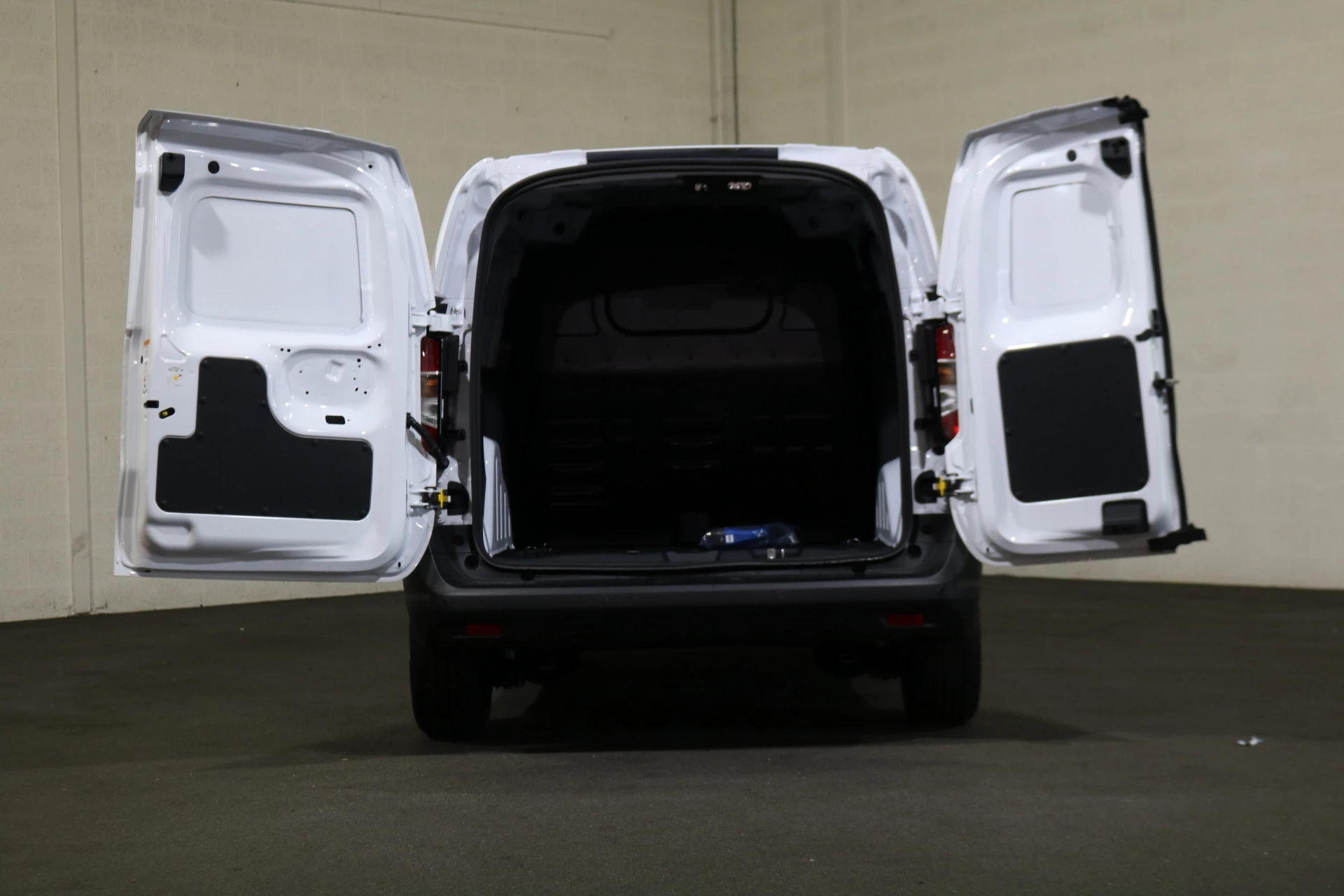 Hoofdafbeelding Ford E-Transit Courier