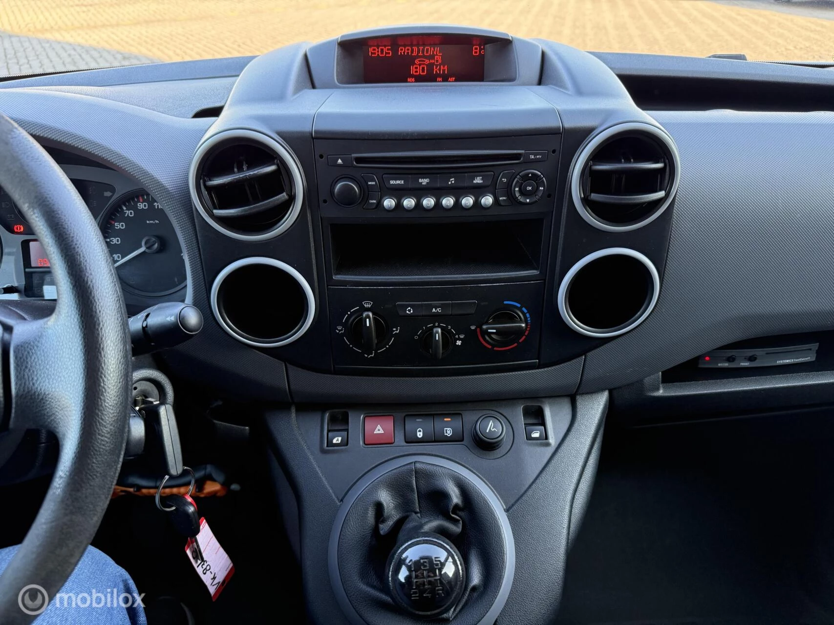 Hoofdafbeelding Peugeot Partner