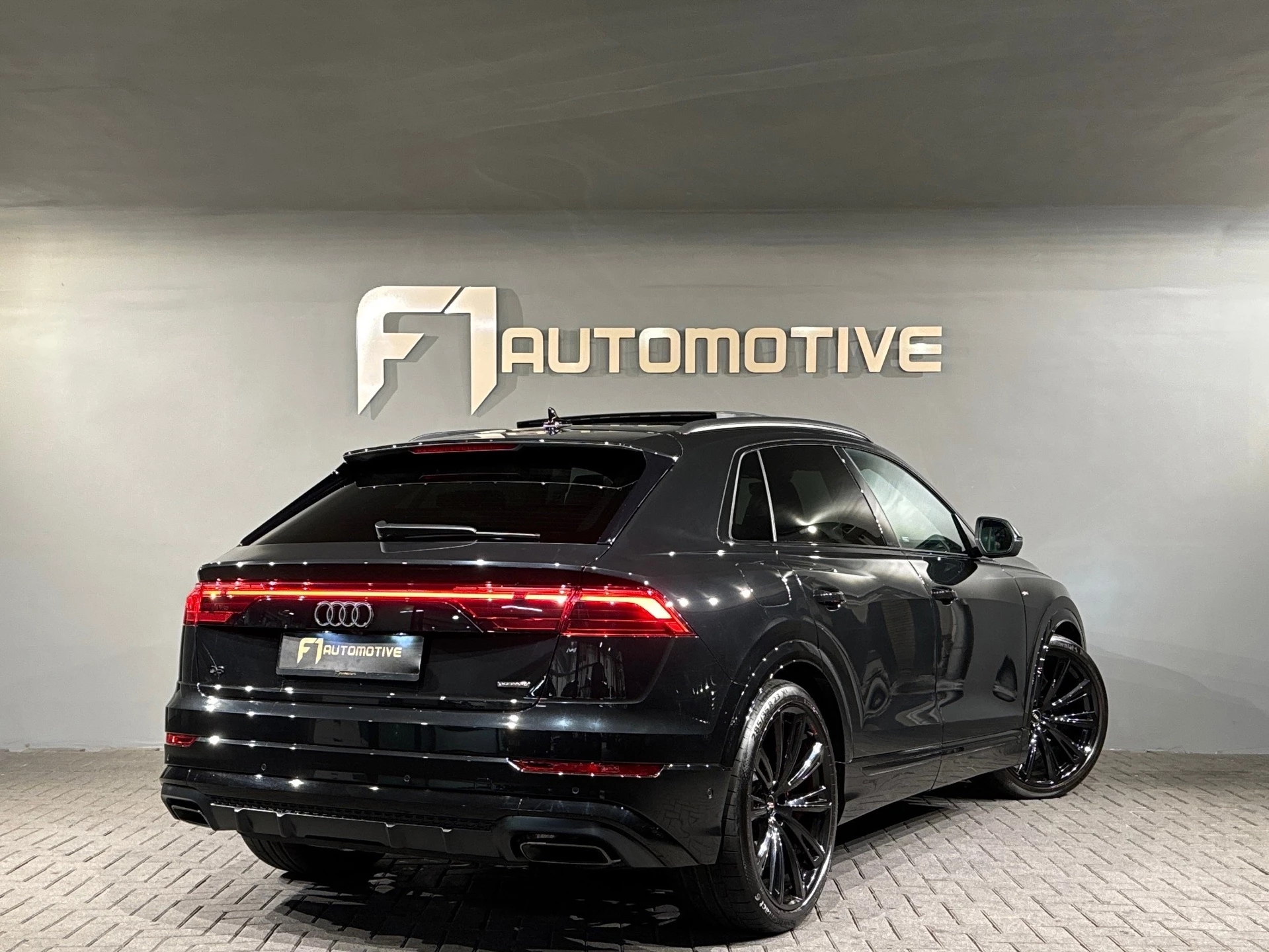 Hoofdafbeelding Audi Q8
