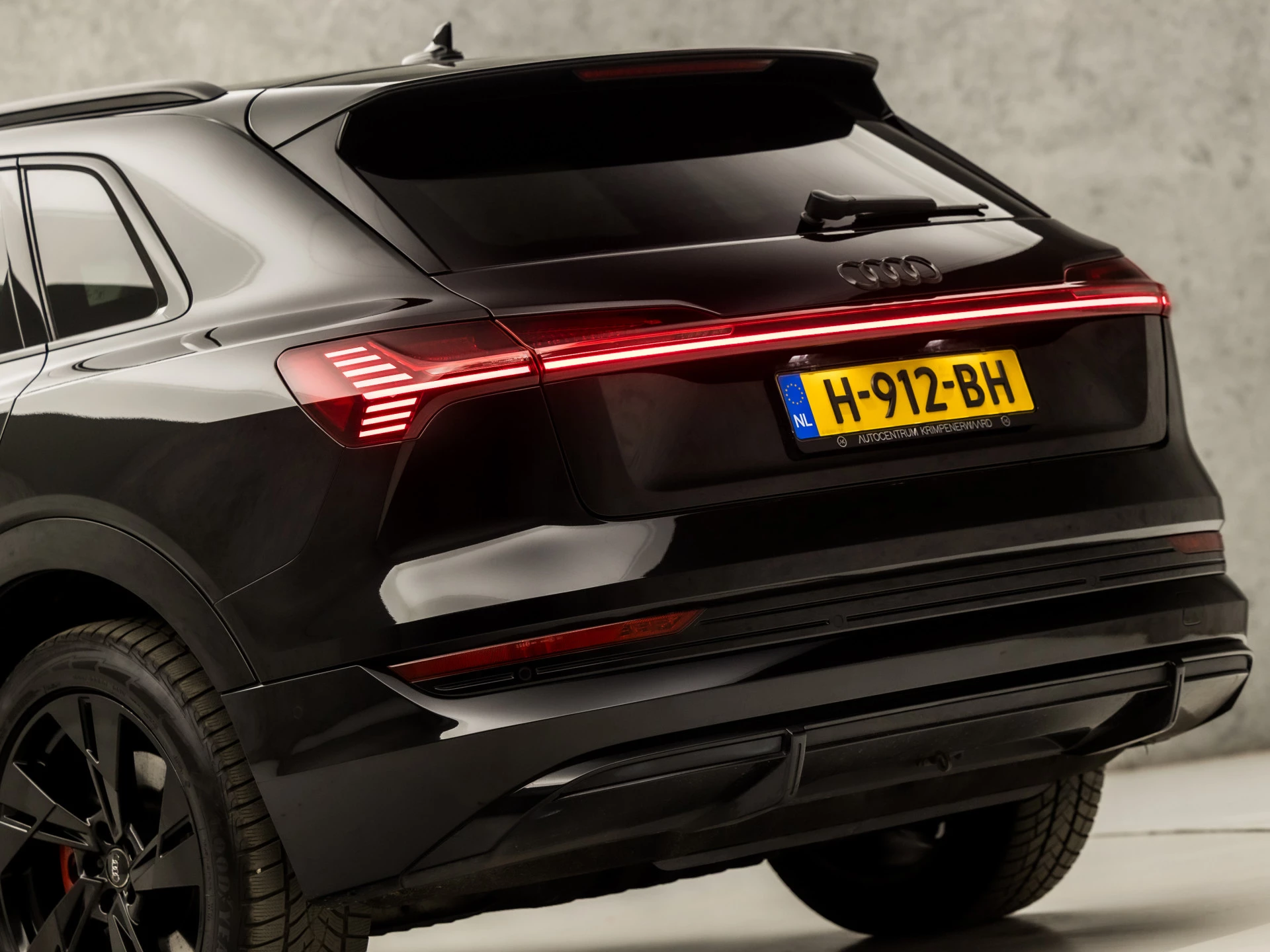 Hoofdafbeelding Audi e-tron