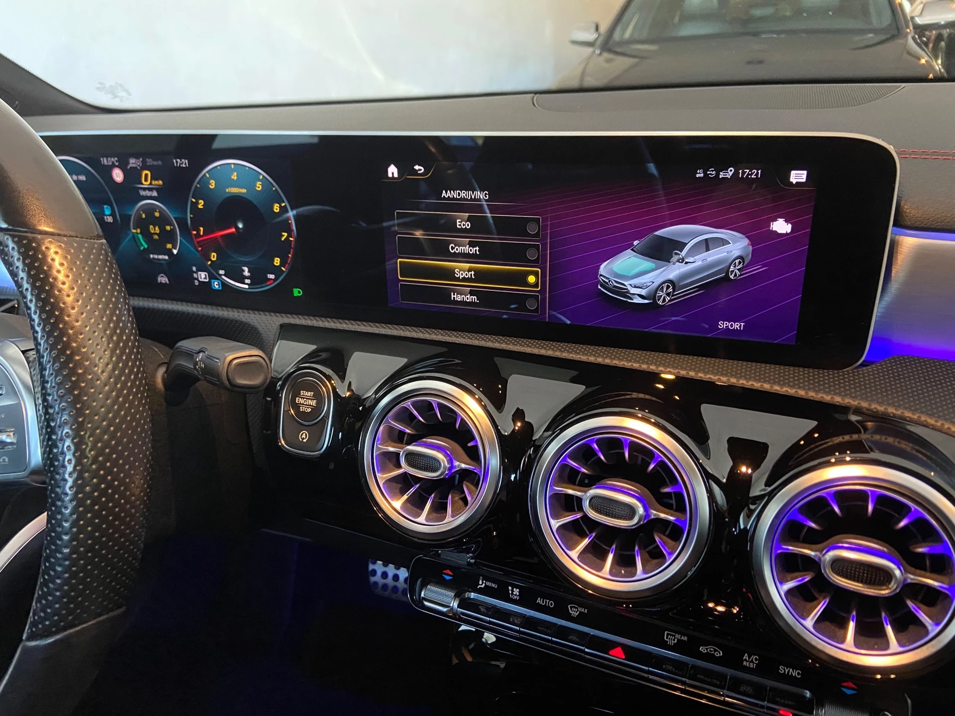 Hoofdafbeelding Mercedes-Benz CLA