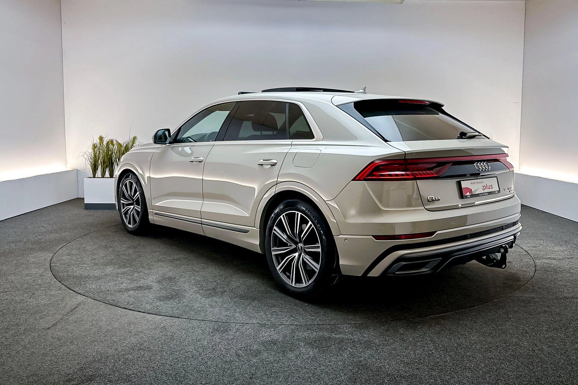 Hoofdafbeelding Audi Q8