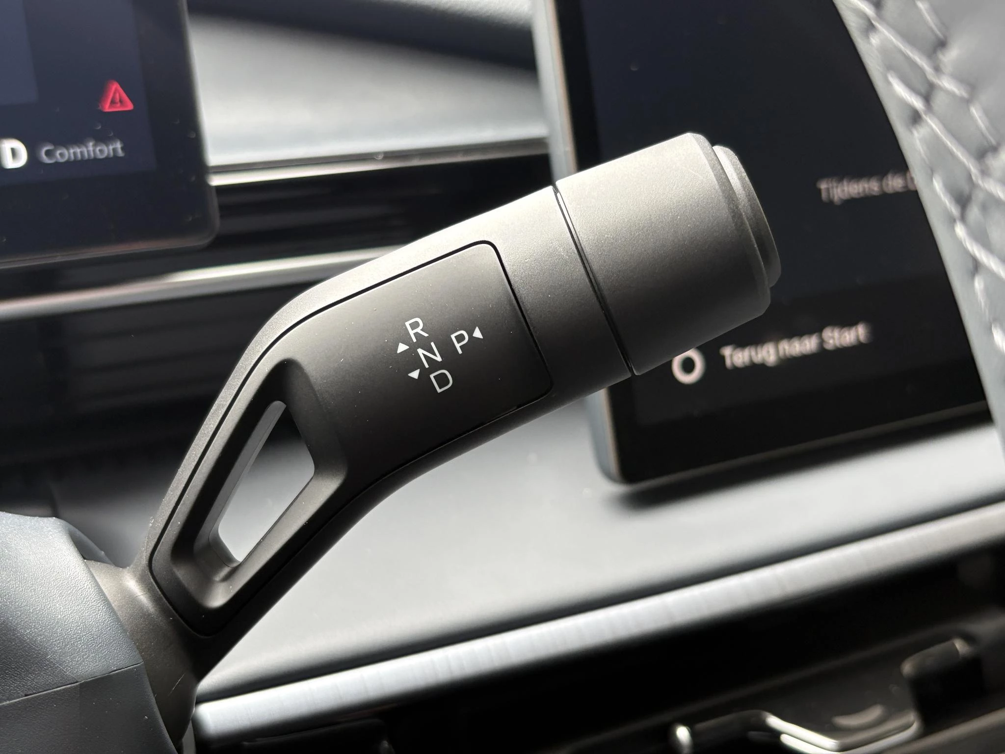 Hoofdafbeelding Geely E5