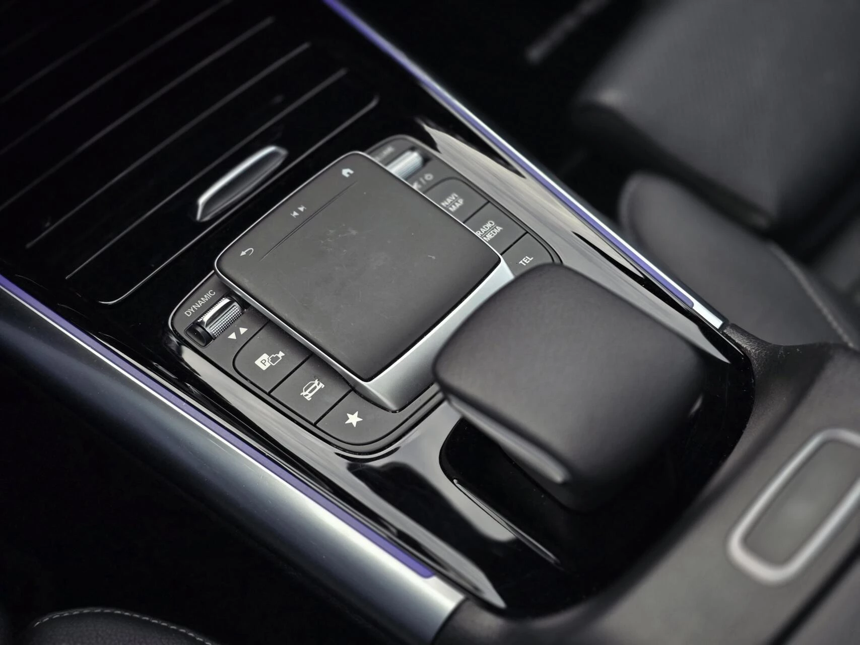 Hoofdafbeelding Mercedes-Benz EQA