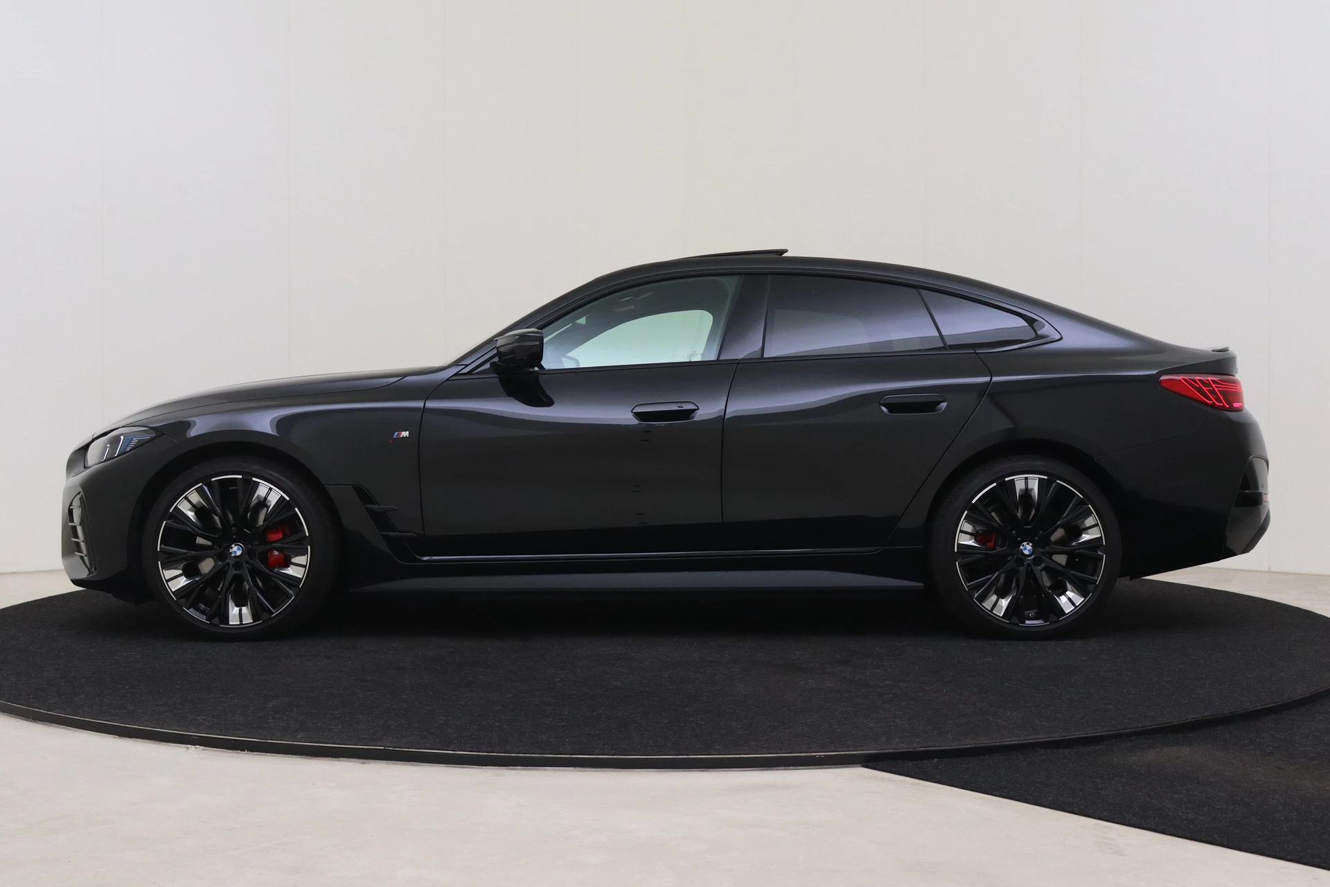 Hoofdafbeelding BMW i4