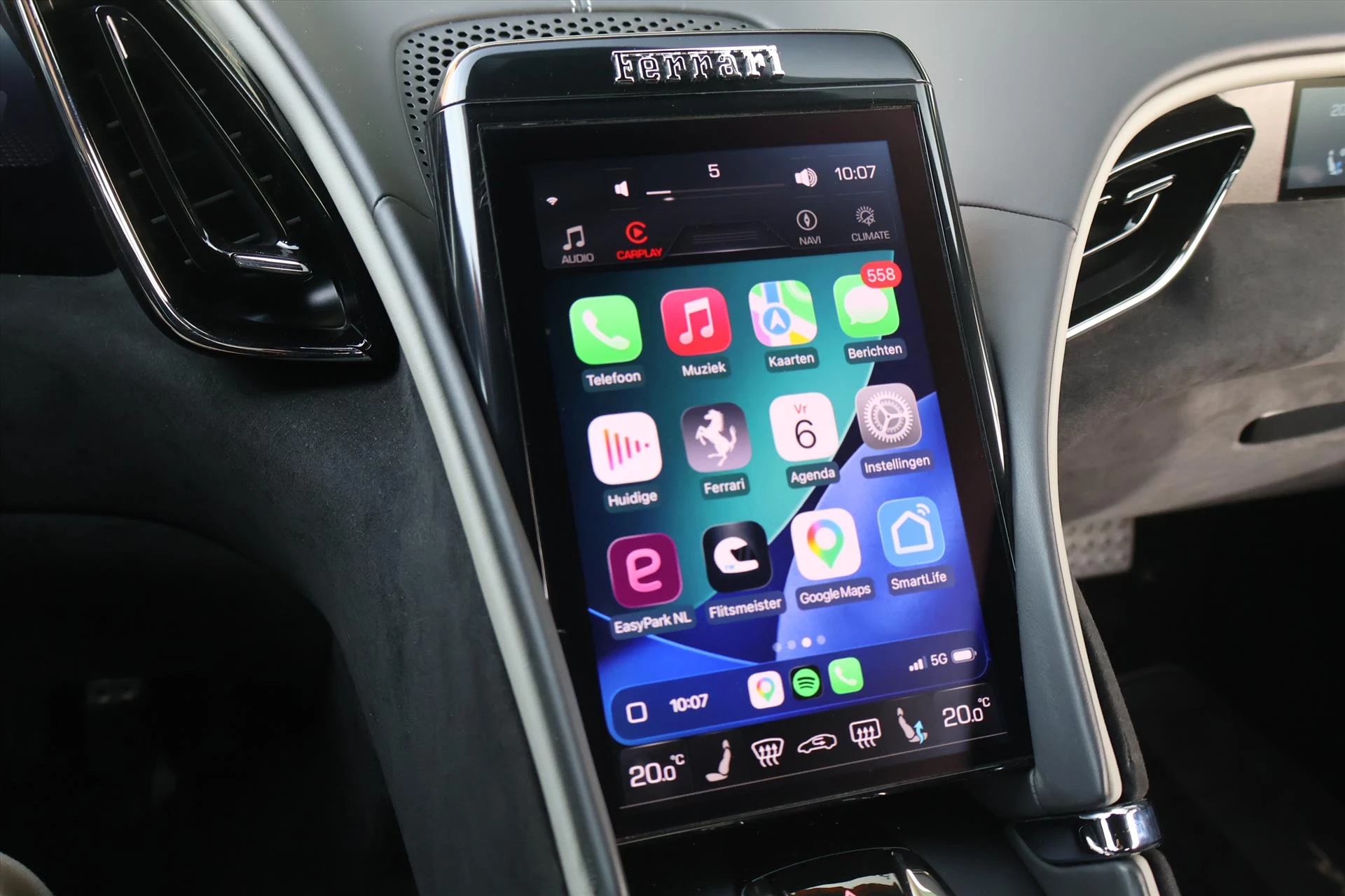 Hoofdafbeelding Ferrari Roma