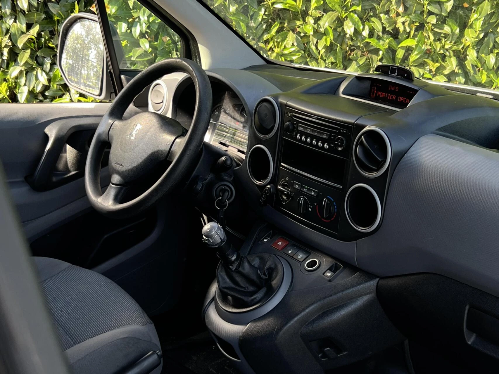 Hoofdafbeelding Peugeot Partner