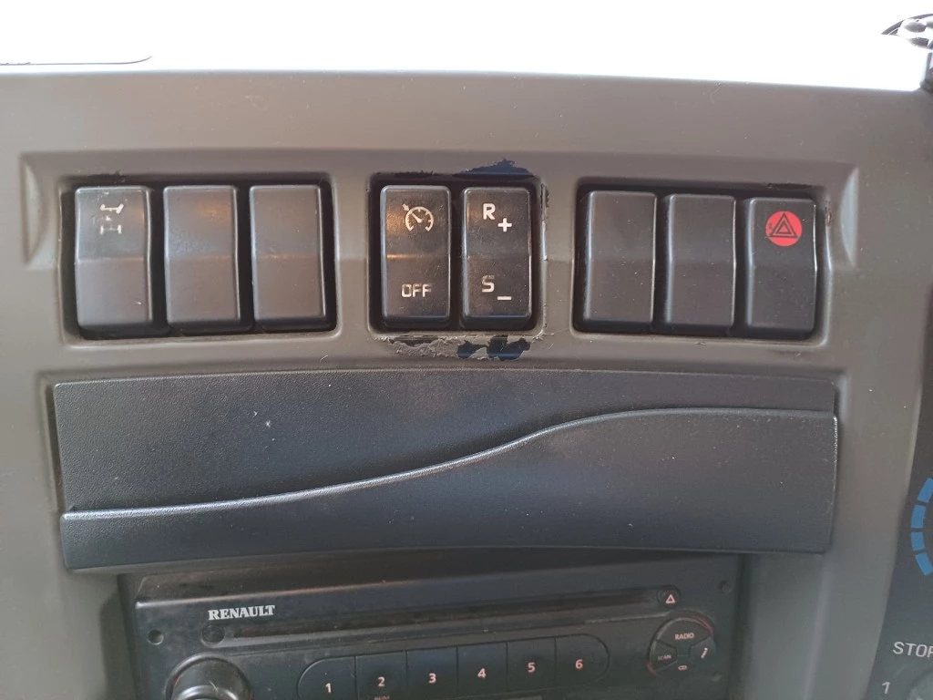 Hoofdafbeelding Renault Midlum