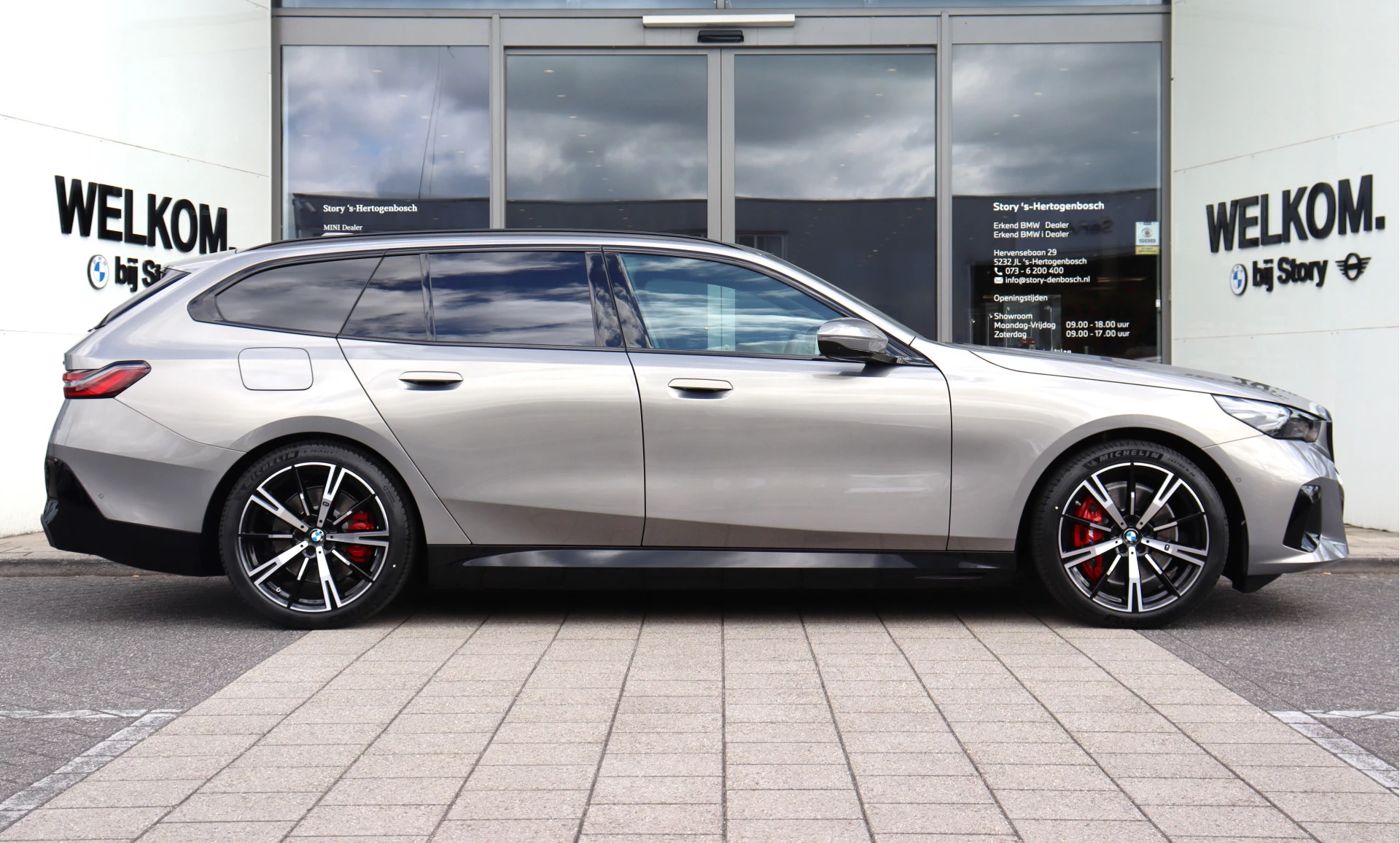 Hoofdafbeelding BMW i5