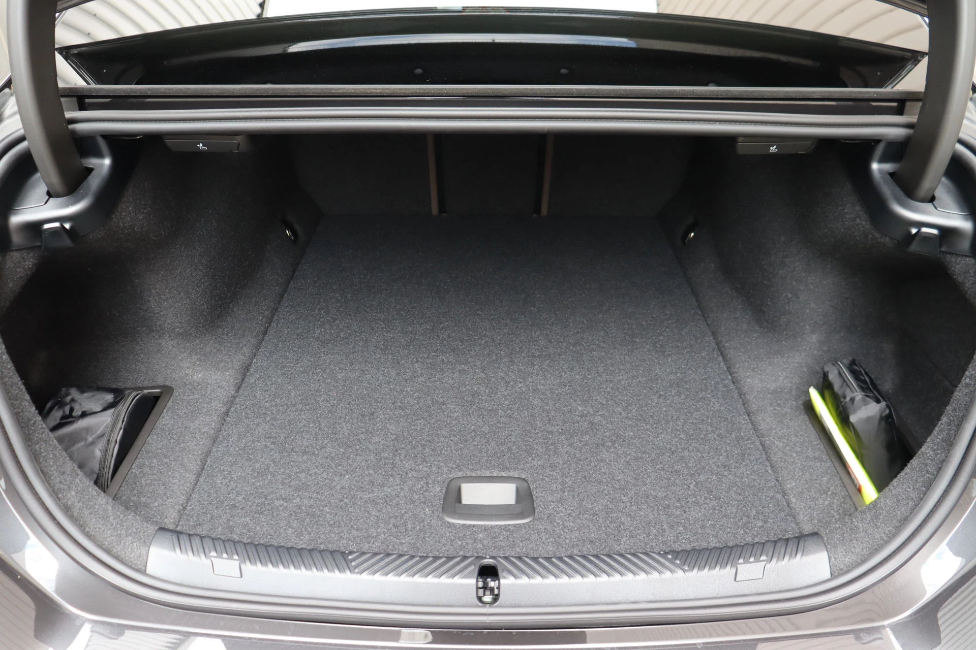 Hoofdafbeelding BMW i5
