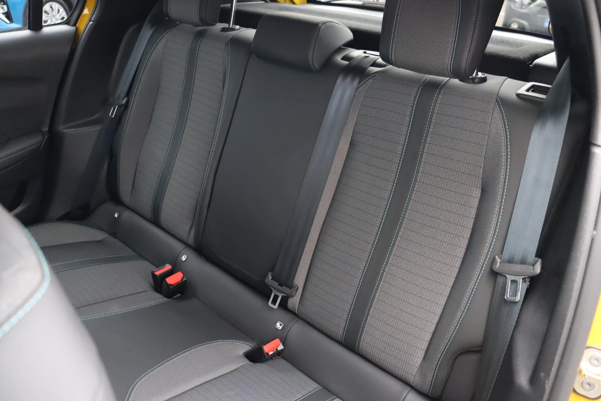 Hoofdafbeelding Peugeot e-208