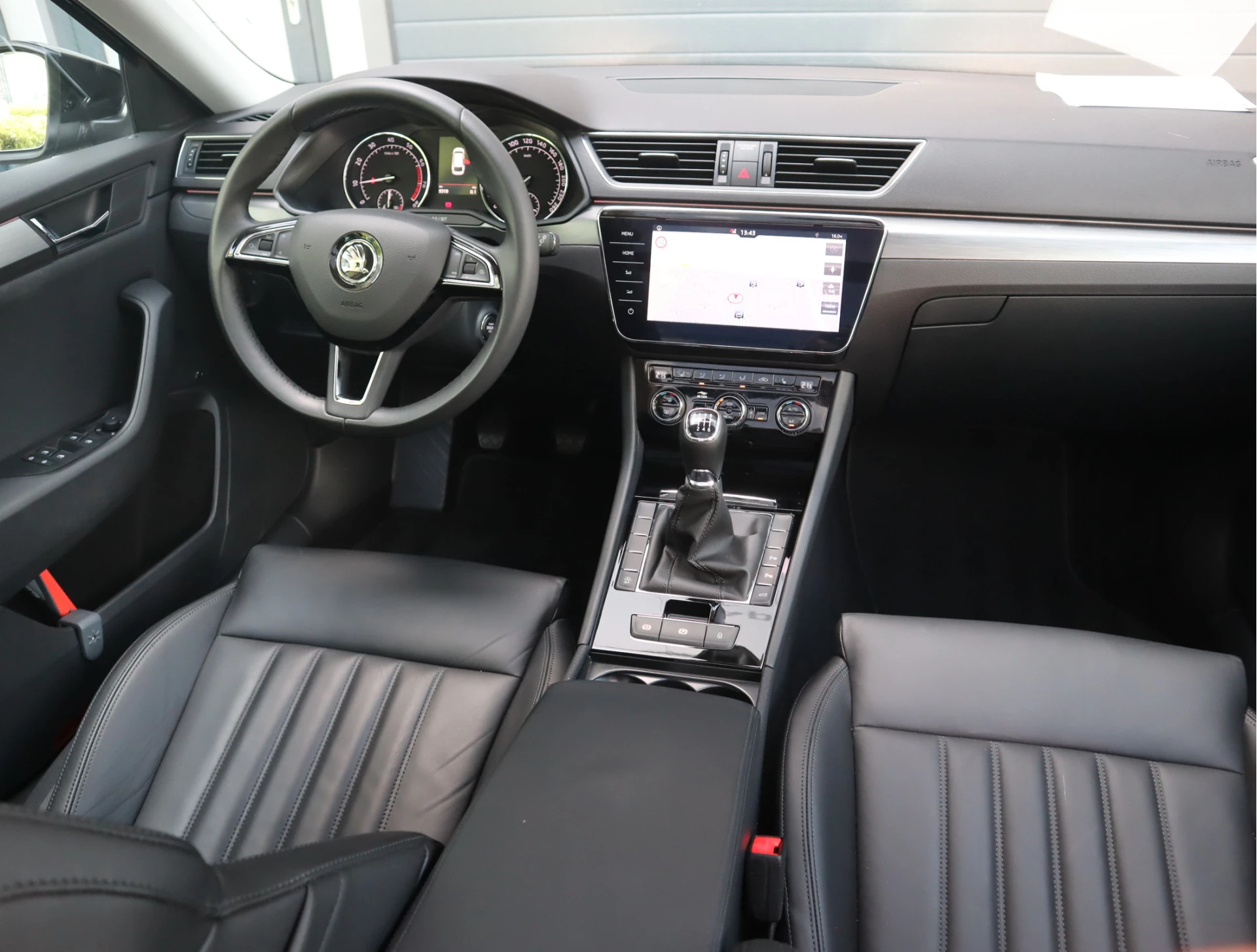 Hoofdafbeelding Škoda Superb