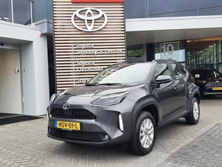 Hoofdafbeelding Toyota Yaris Cross Toyota Yaris Cross 1.5 Hybrid HEAD-UP STOEL/STUURVERW DRAADLOOS KEYLESS ELEK-KLEP NAVI APPLE/ANDROID KEYLESS