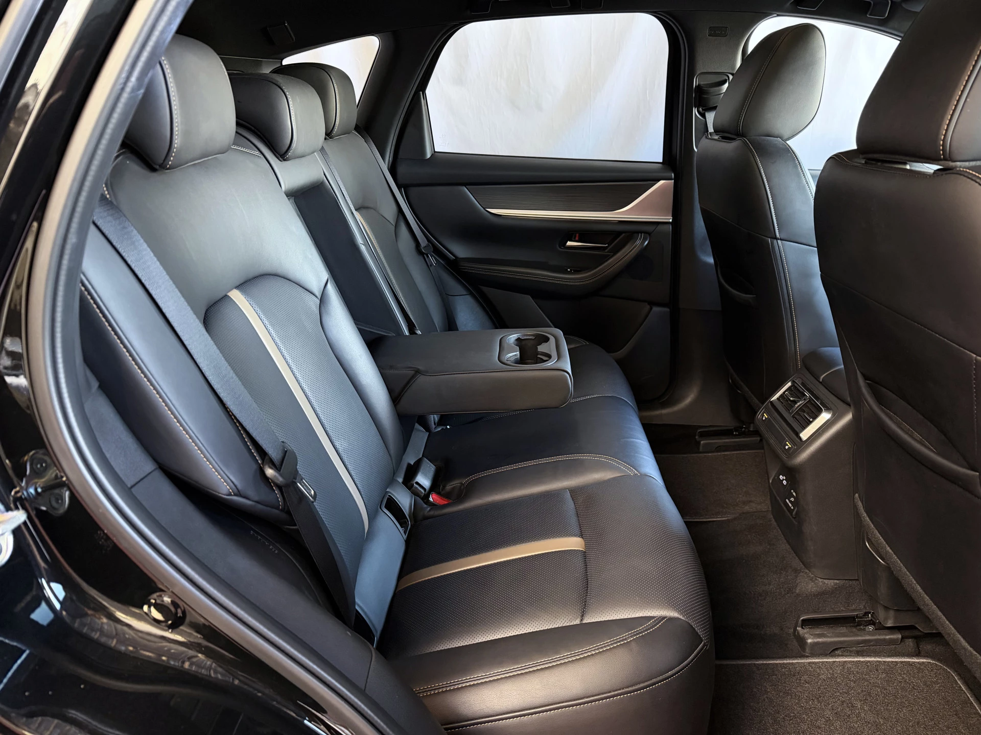 Hoofdafbeelding Mazda CX-60