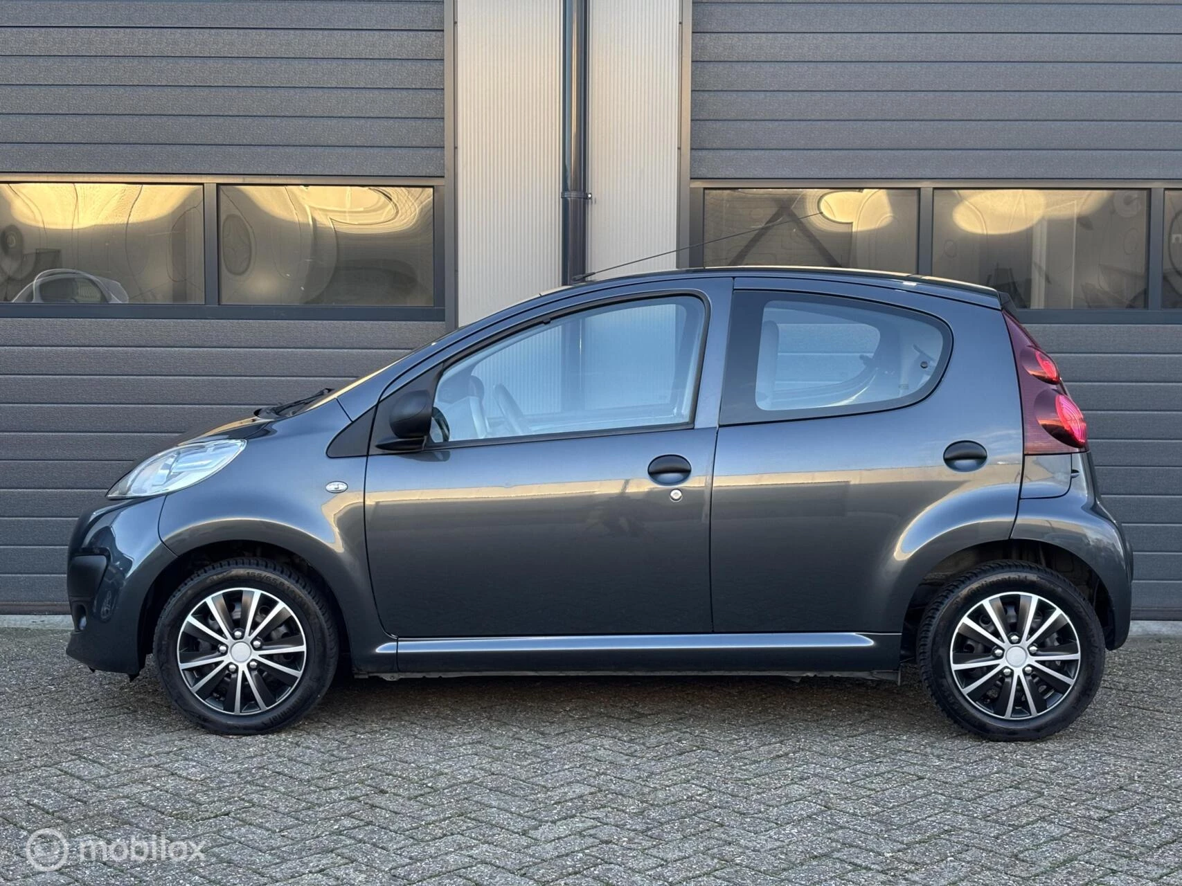 Hoofdafbeelding Peugeot 107