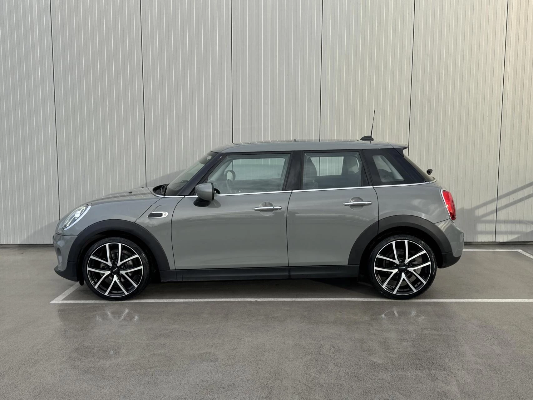 Hoofdafbeelding MINI One