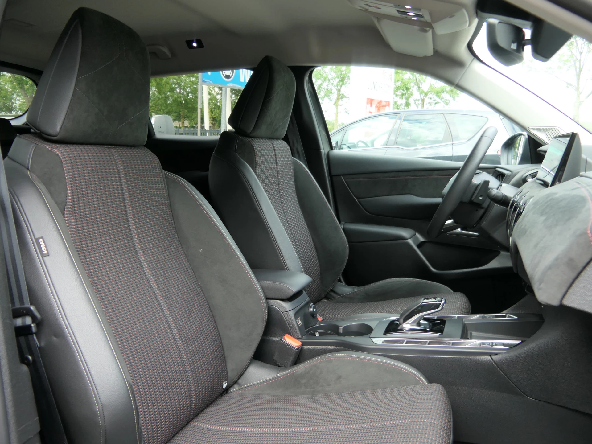 Hoofdafbeelding DS DS 3