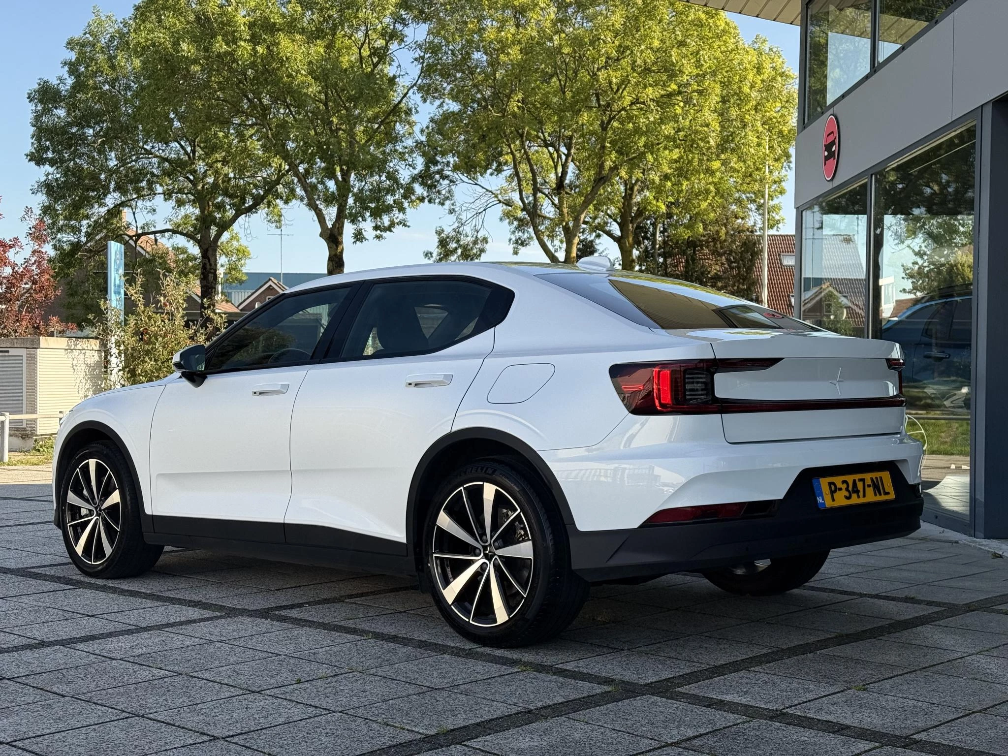 Hoofdafbeelding Polestar 2