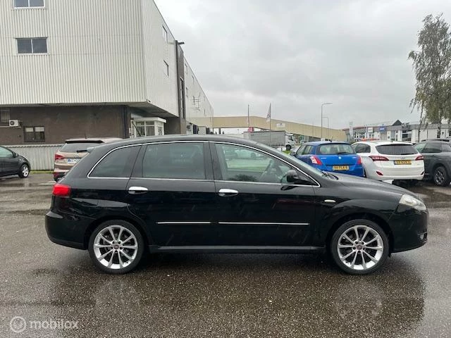 Hoofdafbeelding Fiat Croma