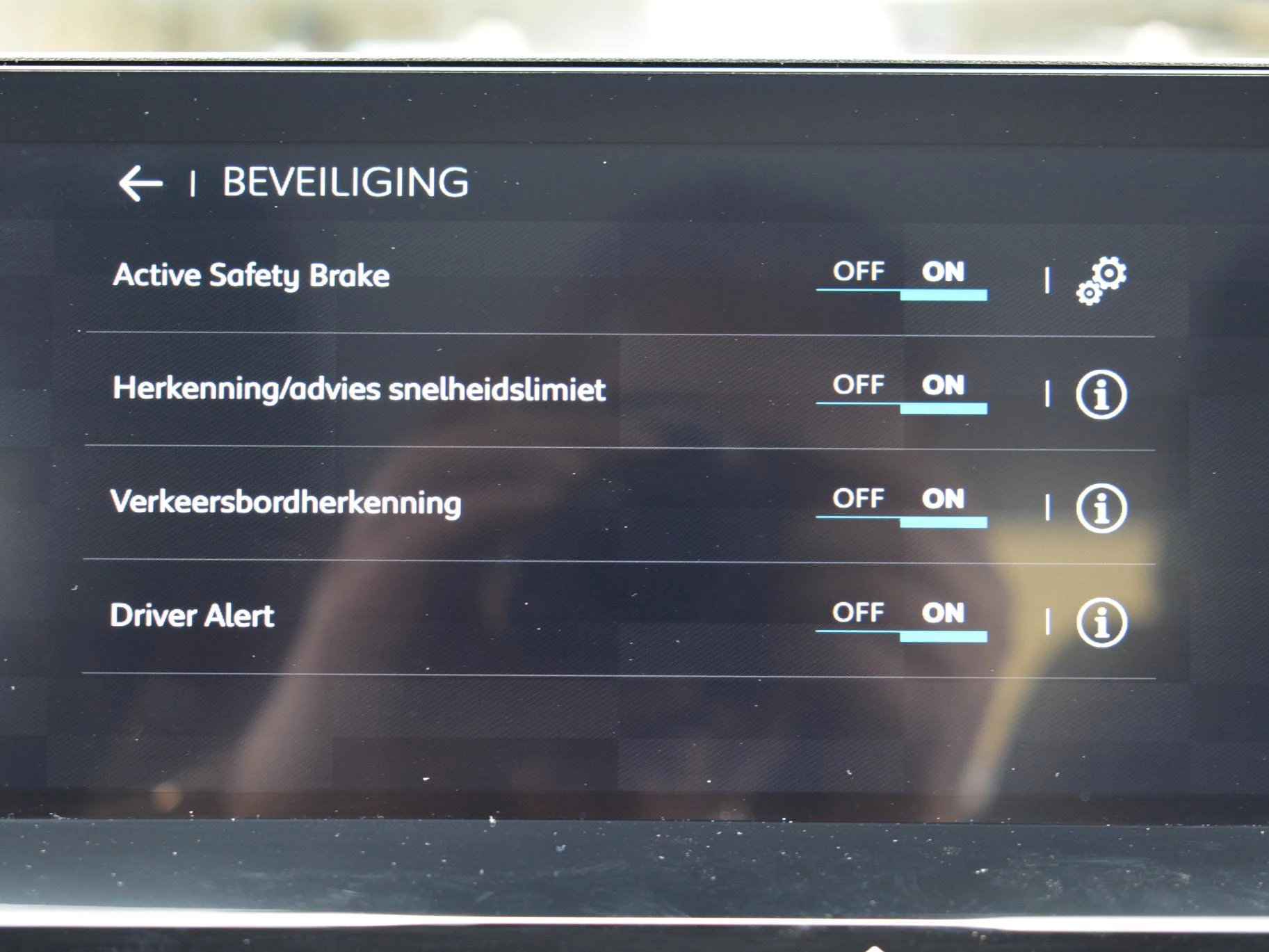 Hoofdafbeelding Citroën ë-C4 X