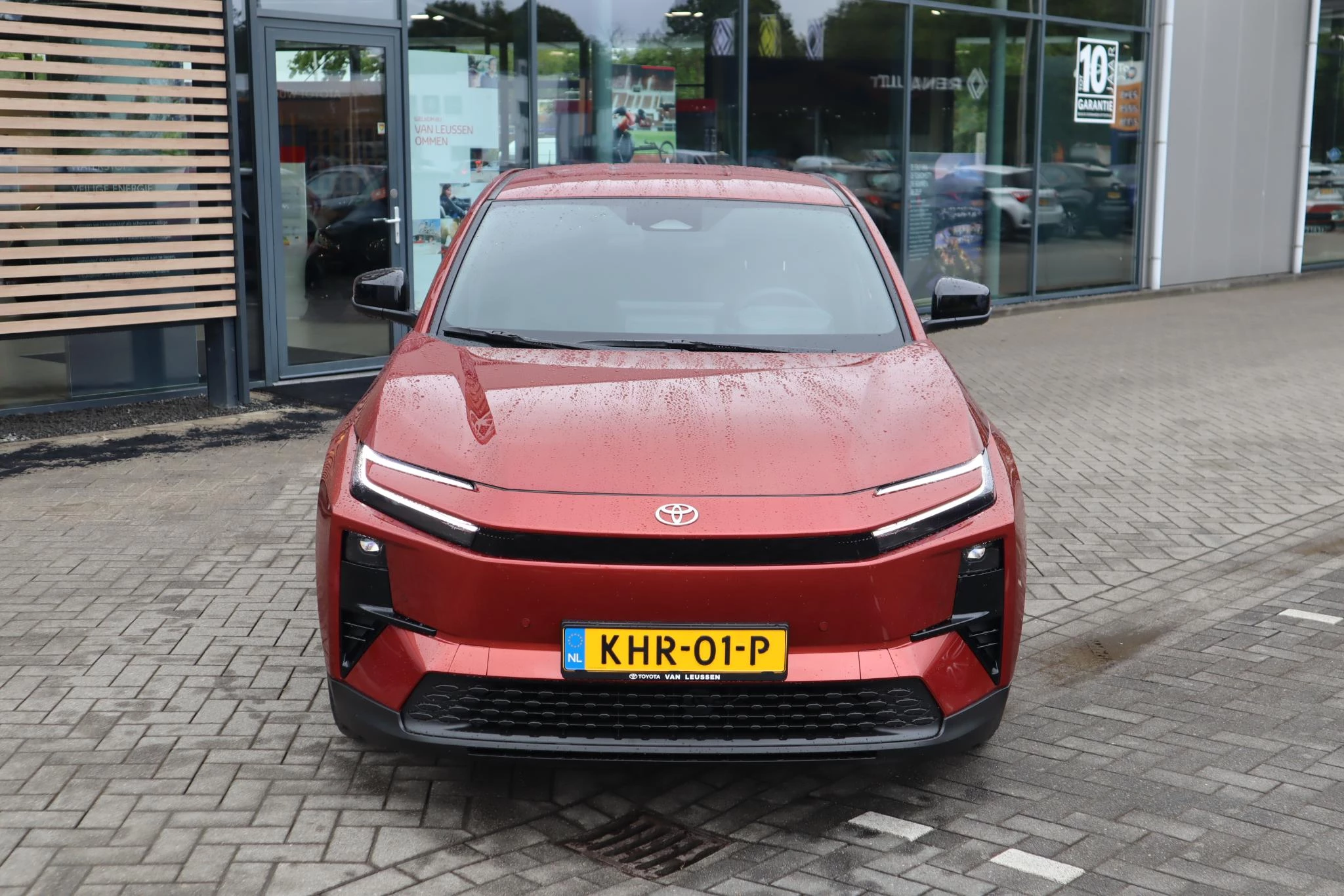 Hoofdafbeelding Toyota C-HR+