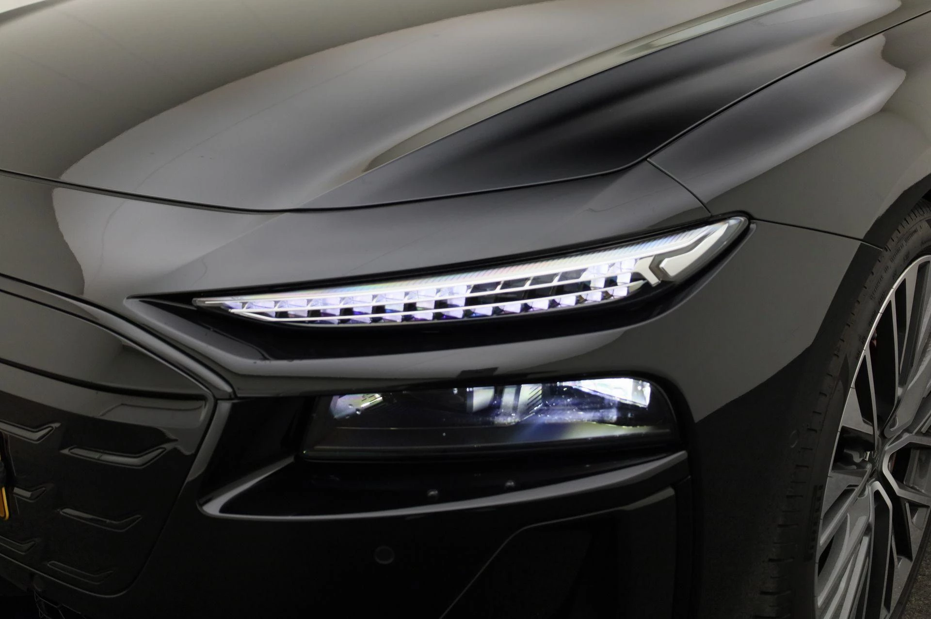 Hoofdafbeelding Audi A6 Avant e-tron