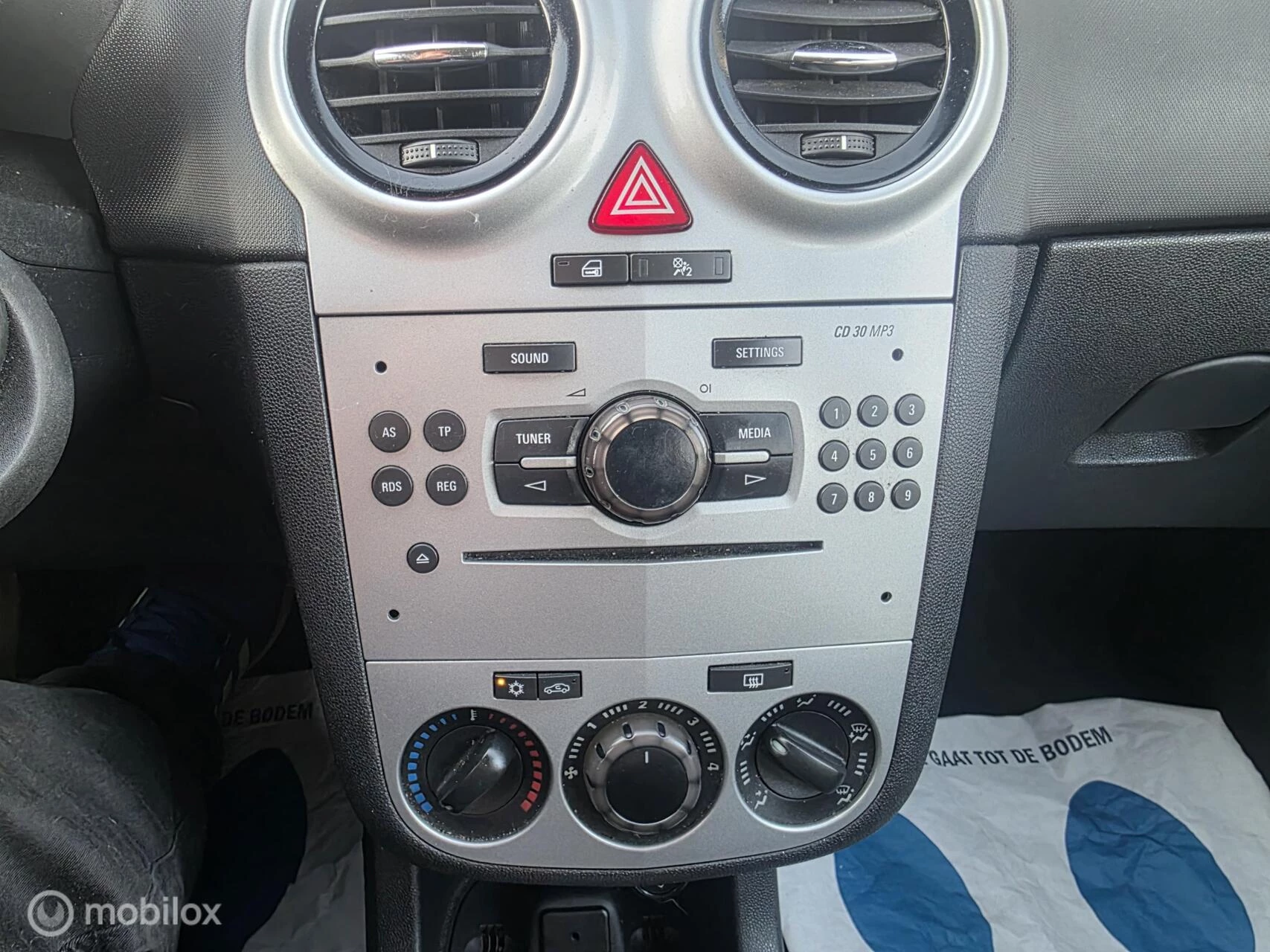 Hoofdafbeelding Opel Corsa