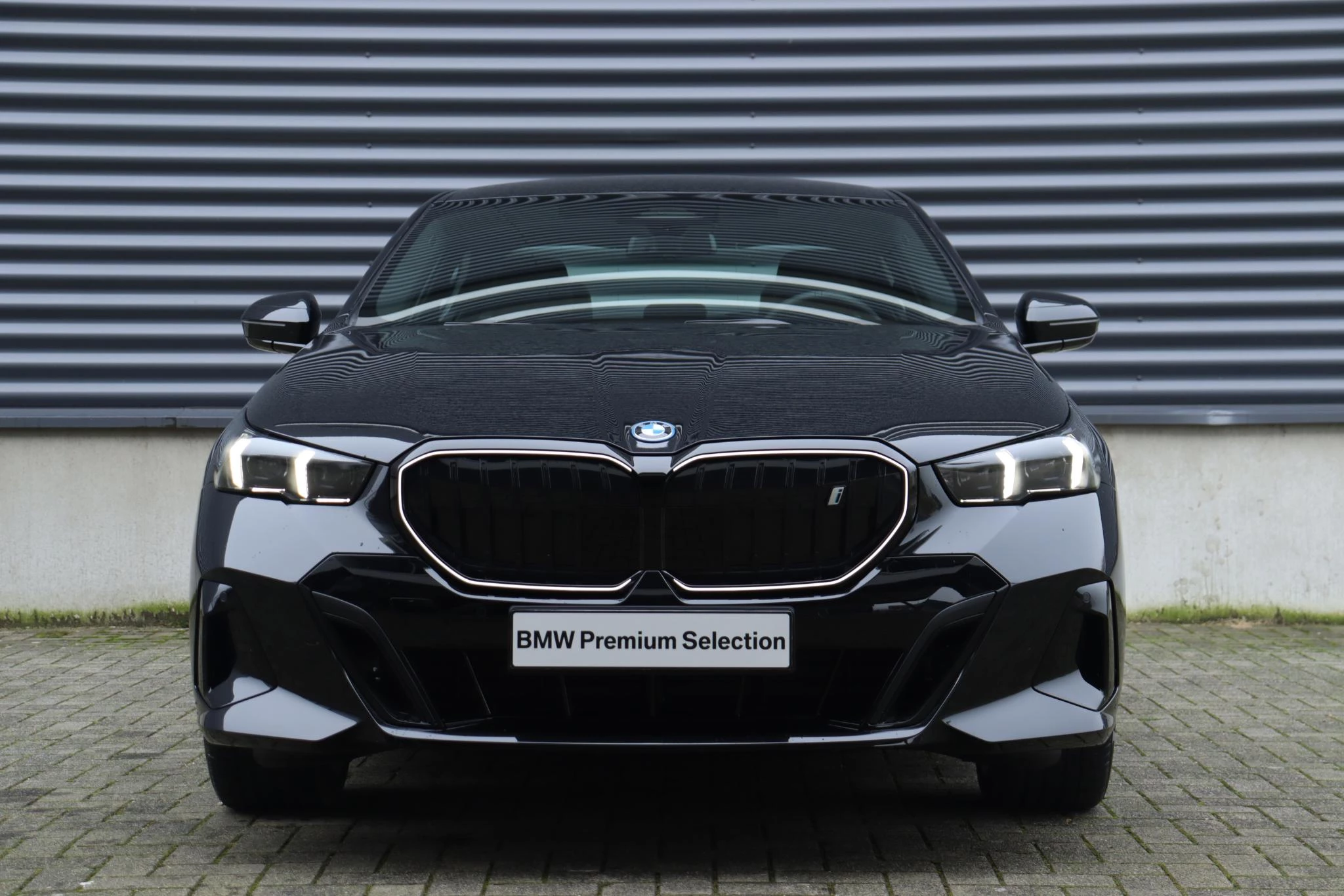 Hoofdafbeelding BMW i5