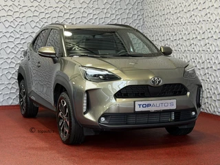 Toyota Yaris Cross 1.5 HYBRID DYNAMIC STOEL/STUUR VERW. 17''LMV KEYLESS CAMERA LED ZWARTE HEMEL