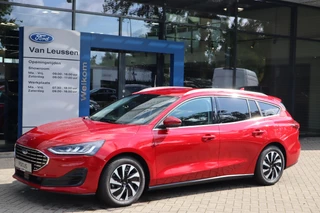 Ford Focus Wagon 155PK HYBRID AUTOMAAT  TITANIUM AD-CRUISE BLISS P-SENSOREN CAMERA EL-ACHTERKLEP 4-JR GARANTIE STOELVERWARMING